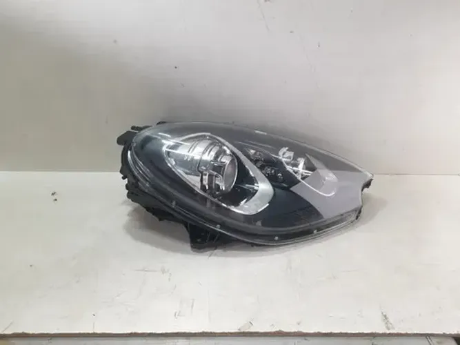 Farol Direito Porsche Macan 2014 2015 2016 A 2018 10032604