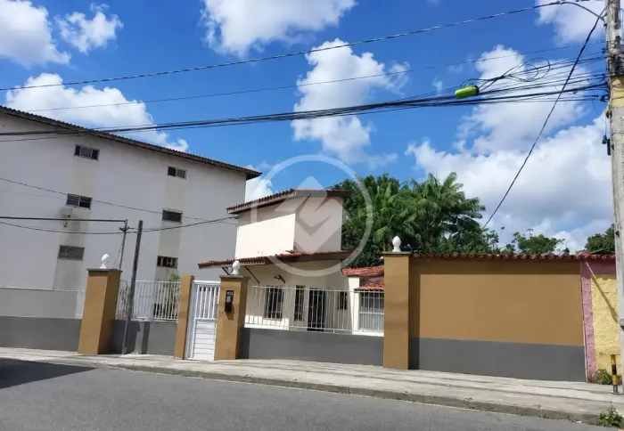 2/4 condomínio em nova Brasília codigo: 352281