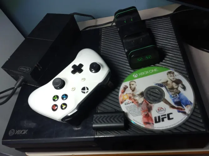 Vendo ou Troco Xbox One por Nintendo Switch<br>Console completo e pronto para jogar