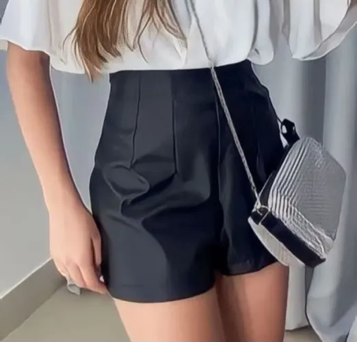 Short feminino zaara courino preto cintura alta