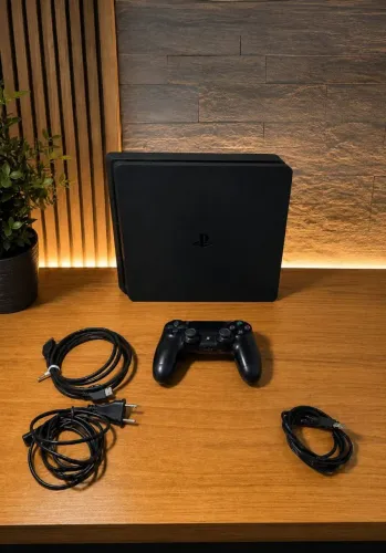 Playstation 4 slim  com HD 1 tera 