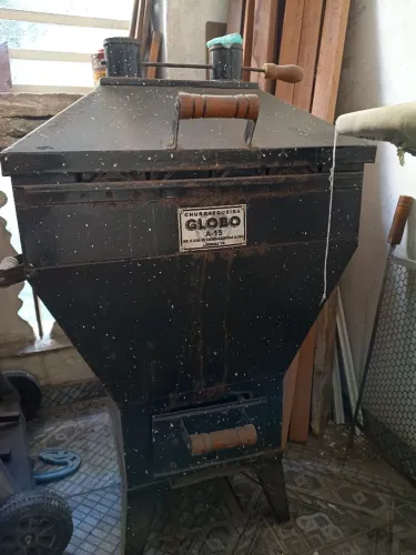 Churrasqueira globo A15 modelo carvão/ gás