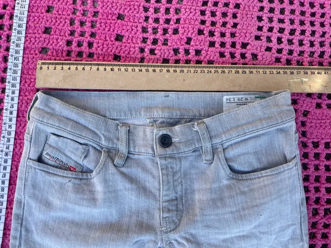 Calça jeans diesel