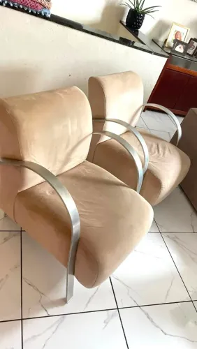 Sofá e poltronas