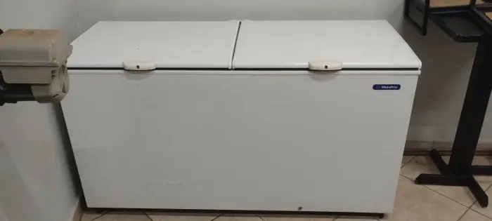 Frezzer horizontal 2 portas Metal Frio 550lts