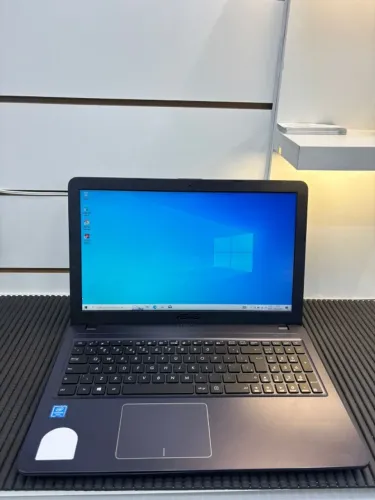 Notebook - Asus Celeron 9ª - 4 GB RAM / SSD 128 SSD