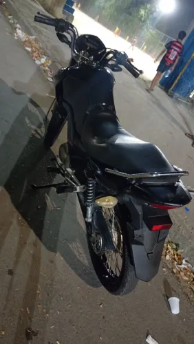 Vendo motinha top só pega e anda 8.300
