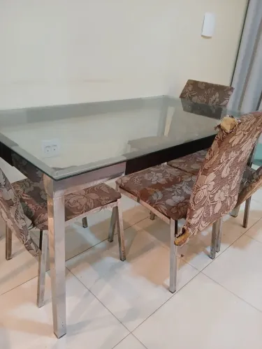 Mesa grande de vidro