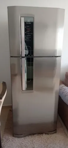 Refrigerador Eletrolux 427 litros