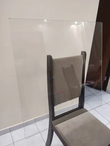 Vidro de mesa