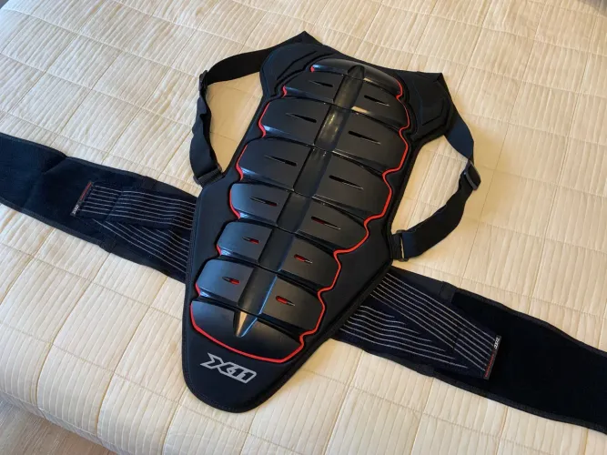 Protetor de Coluna X11 Kasc Moto