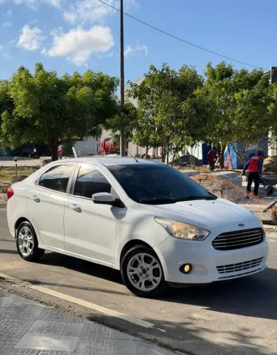 Ford KA+ Sedan 1.5 SEL 16V Flex 4P 2015