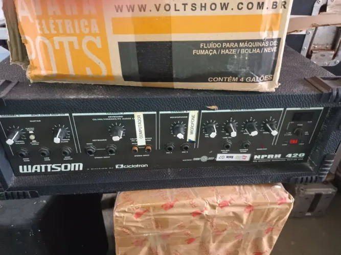 Amplificador Wattsom Ciclotron NPRH 420 - Bom estado