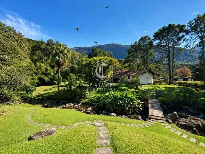Casa em Condomínio : / Residencial / Araras