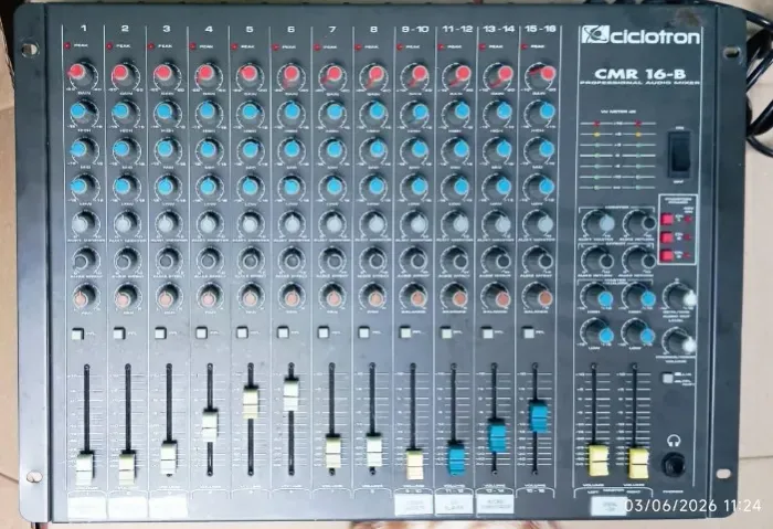 Mesa de Som CMR  16-B Ciclotron