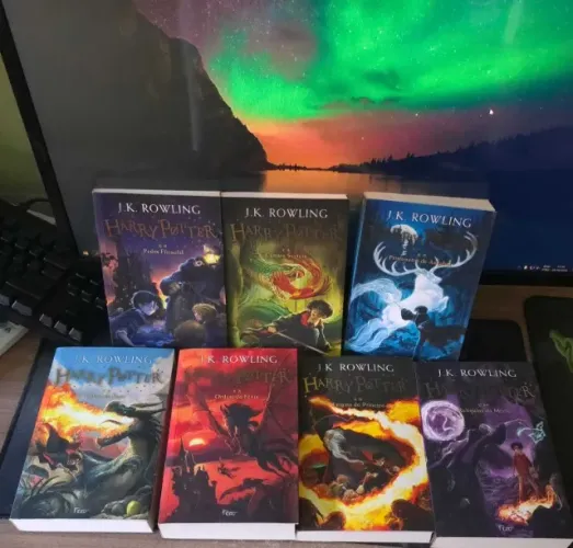 Box De Livros Harry Potter Vermelho (edição Britânica) J.k. Rowling Ano 2017 Editora Rocco
