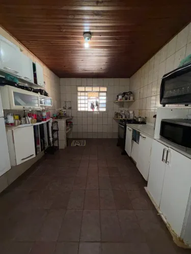 Lúcia Imóveis - Casa 2 quartos na Quadra 300 do Recanto das Emas | R$ 245 mil