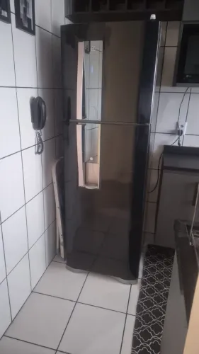GELADEIRA ELECTROLUX ENVELOPADA