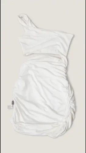 Vestido novo branco todo em tecido duplo do P ao M