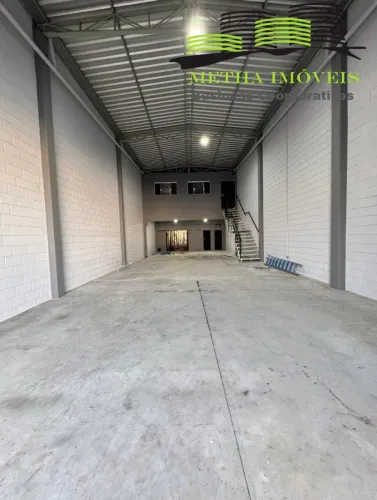 Galpão Comercial para Venda ou Locação em Sorocaba-SP, Bairro Piazza Di Roma: 2 Banheiros,