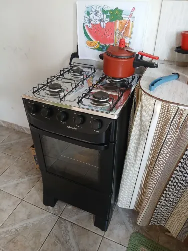Vende-se esse fogão