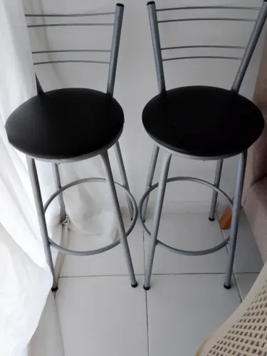 Vendo 2 banquetas