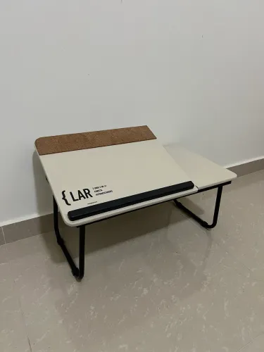 Mesa Dobrável para Notebook com Suporte Ajustável