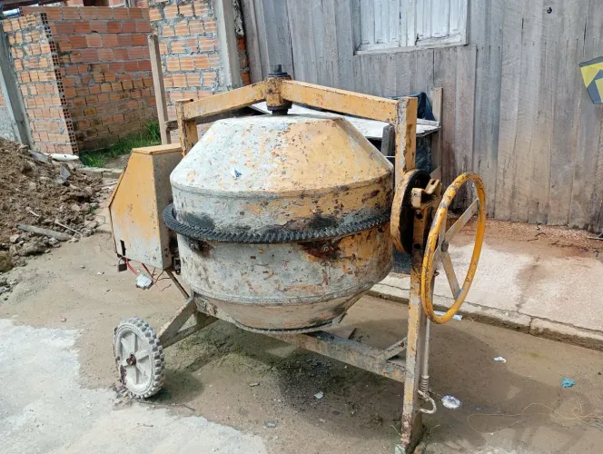 Betoneira 400 litros