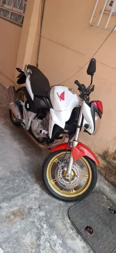 HONDA CB300R 2014, EM DIA.