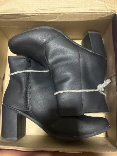 Bota preta