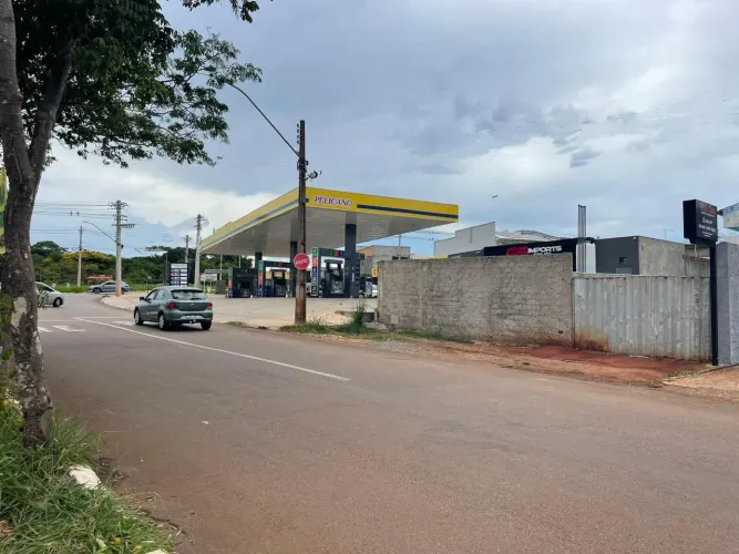 Lote Comercial ao Lado de Posto de Combustível