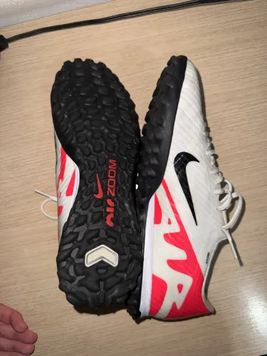 Chuteira Nike Mercurial Pro 15