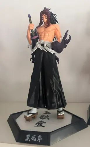 Lote de 4 Action figures de Demon Slayer e Naruto!