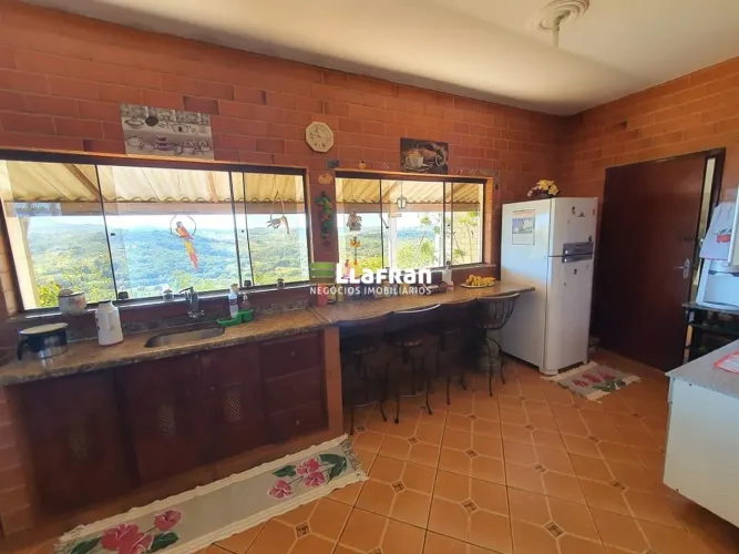 Casa térrea 3 dormitórios Tiradentes Minas Gerais
