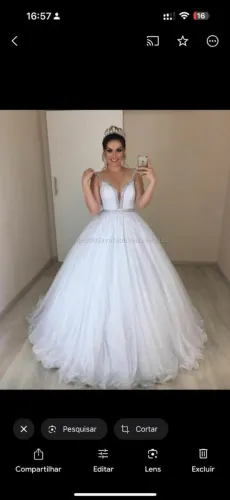 Vestido de noiva exclusivo. 
