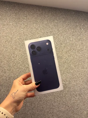 iPhone pro max 1TB