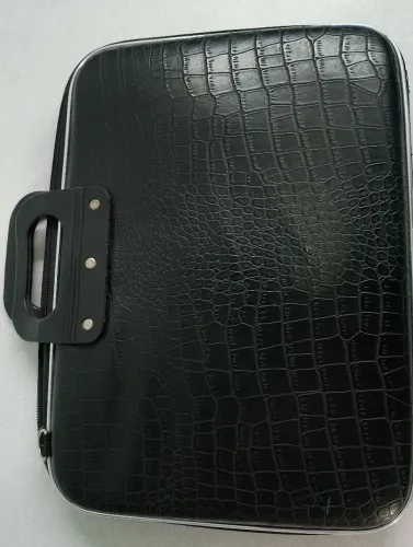 Bolsa de couro sintético para documentos e notebook 30cm x 40cm acompanha alça