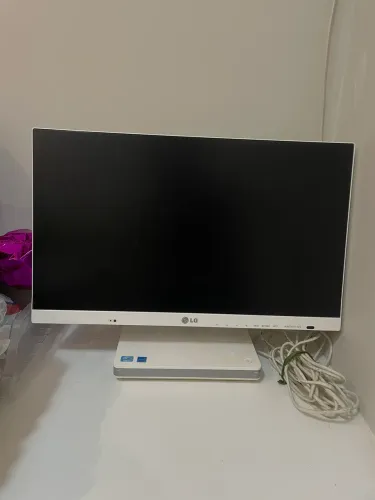 Computador para tirar peças 