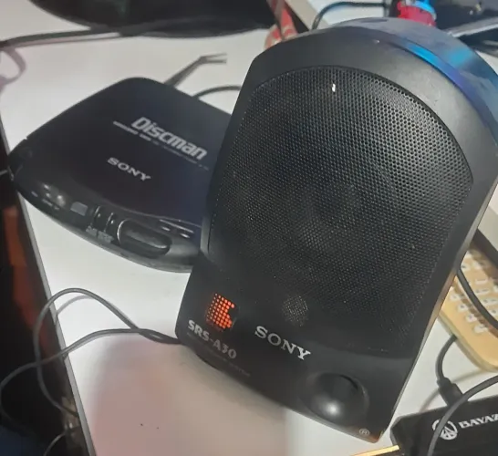 Discman Sony D-131 Portable Cd Player Megabass