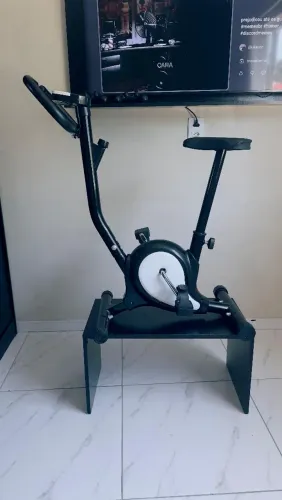 Bike ergométrica nova 