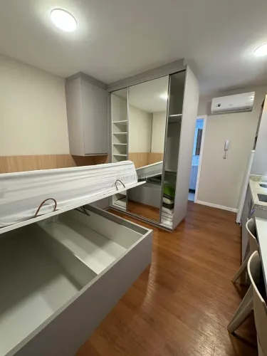 Studio mobiliado e equipado no Centro - Curitiba/PR