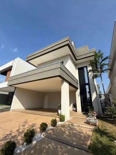 Sobrado a venda no Condomínio Belvedere II com energia solar e móveis planejados