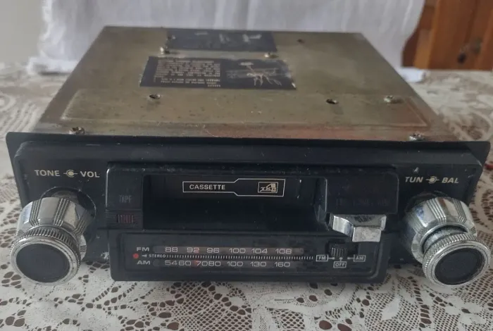 RADIO TKR