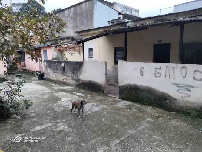 Casa à venda no centro de Miguel Couto