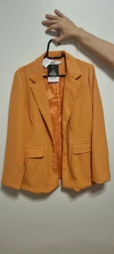 Blazer Laranja Feminino Versátil
