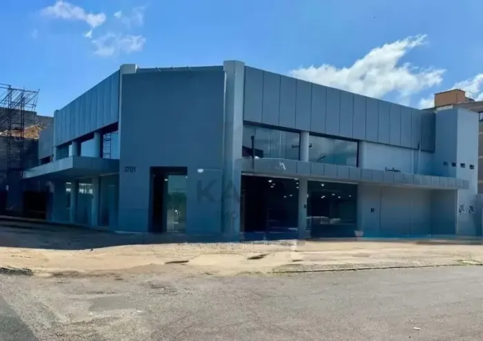 Kasa Imóveis aluga: excelente loja comercial de esquina, localizada em ponto altamente est