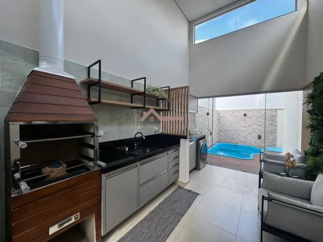 Casa Térrea com Piscina à Venda no Condomínio Jardim de Mônaco - Hortolândia/SP