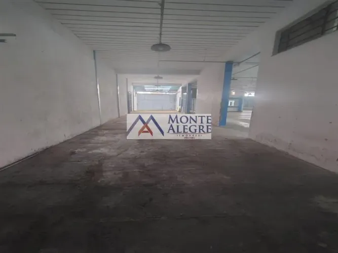 Galpão/Depósito/Armazém para Aluguel no Jardim Cidália com 766 m² de área útil