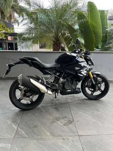 BMW G310 R