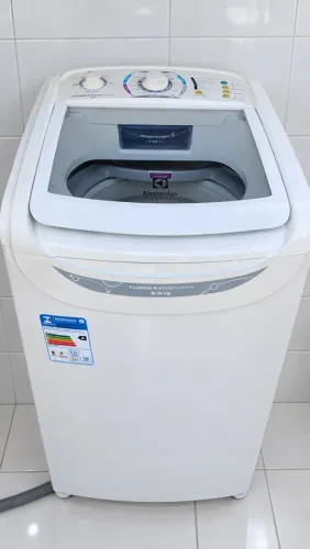 Máquina de lavar roupa Eletrolux 8kg